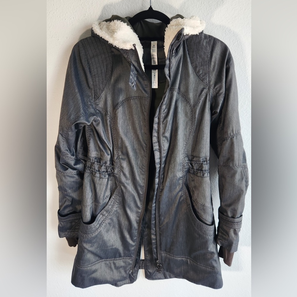 Lululemon Jacket size 6